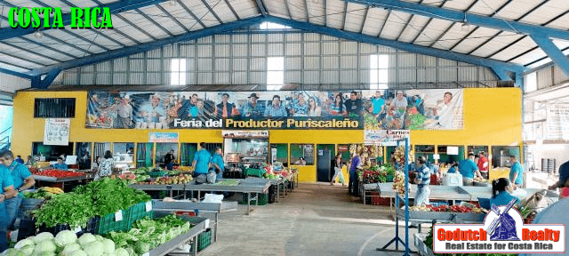 The Puriscal farmers market is under roof Shopping at the Puriscal Farmers Market