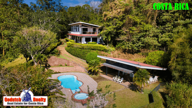 Traffic Jams and Congested Infrastructure in the Central Valley